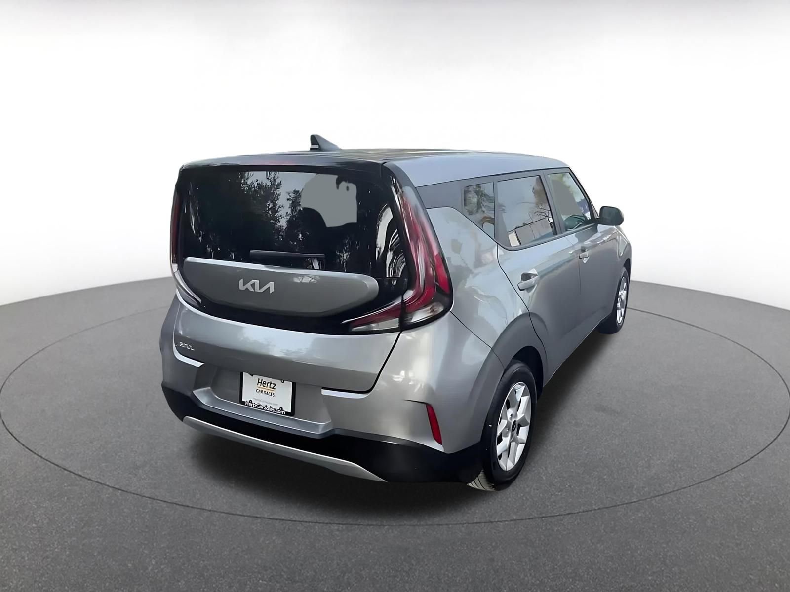 Used 2025 Kia Soul LX w/ LX Technology Package image 14