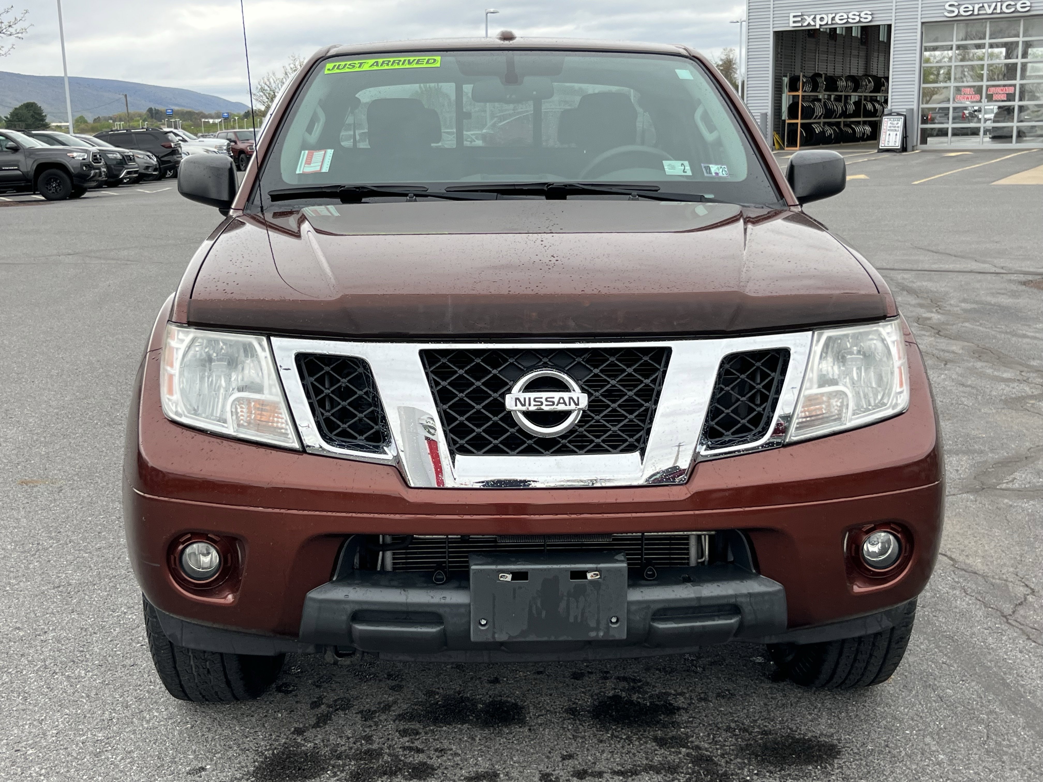 Used 2016 Nissan Frontier SV w/ SV Value Truck Package AWD/4WD image 8
