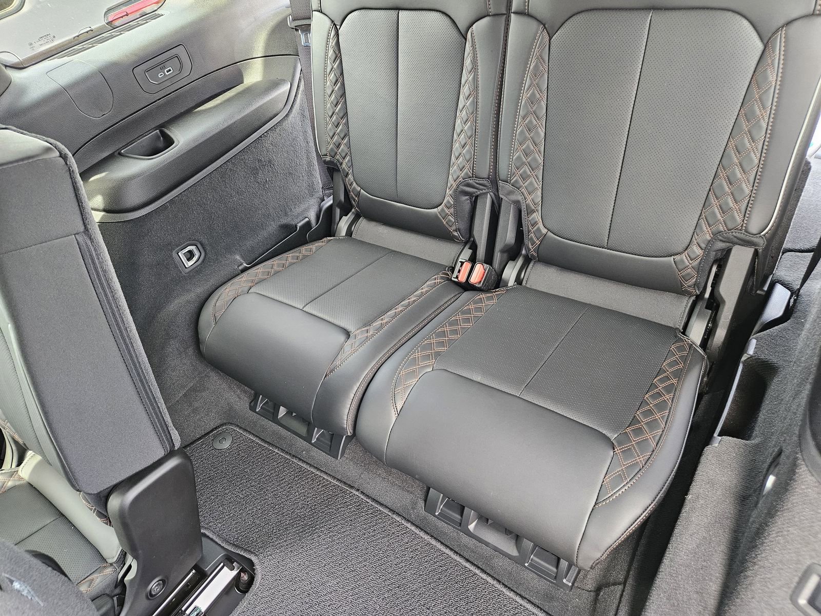 New 2026 Jeep Grand Cherokee L Summit AWD/4WD image 28