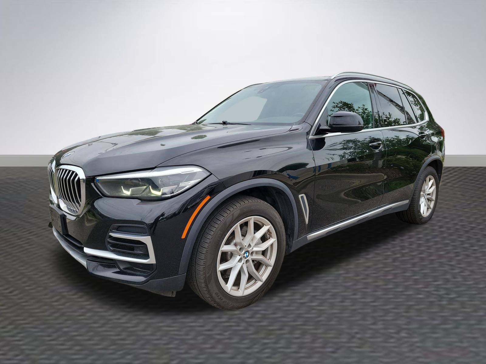 Used 2022 BMW X5 xDrive40i AWD/4WD image 3