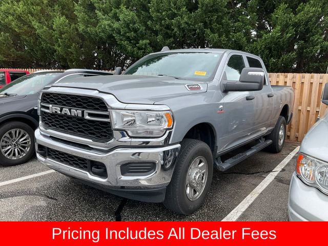Used 2024 RAM 2500 Tradesman w/ Chrome Appearance Group AWD/4WD image 3
