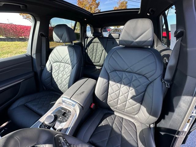 Used 2026 BMW X5 xDrive40i w/ Premium Package image 28