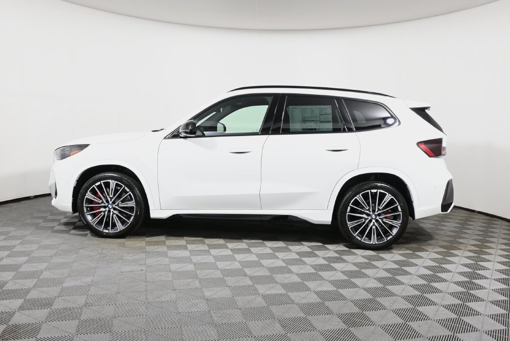 New 2027 BMW X1 xDrive28i AWD/4WD image 2
