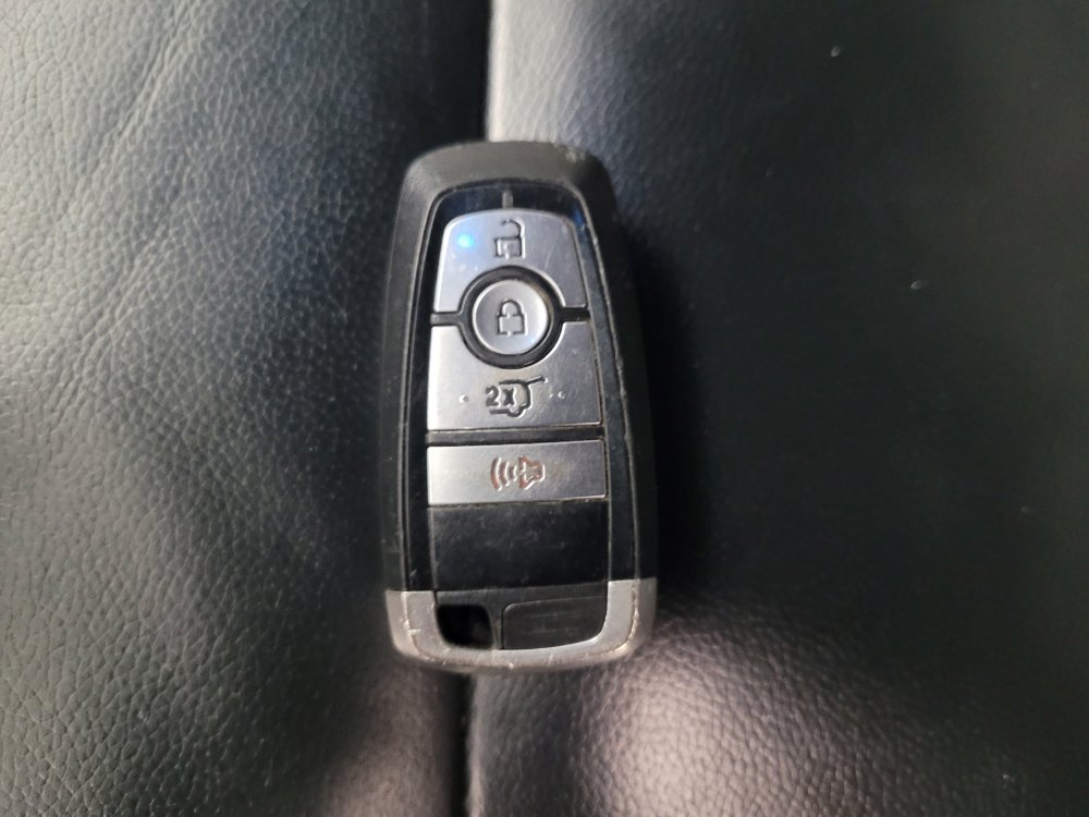 Used 2020 Ford Explorer XLT w/ Comfort Package AWD/4WD image 32