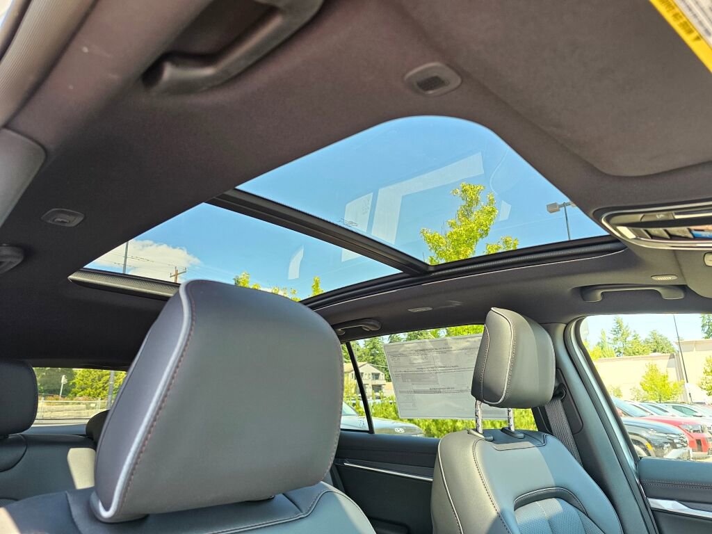 New 2025 Jeep Wagoneer S Limited image 12