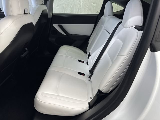 Used 2020 Tesla Model Y Long Range image 13