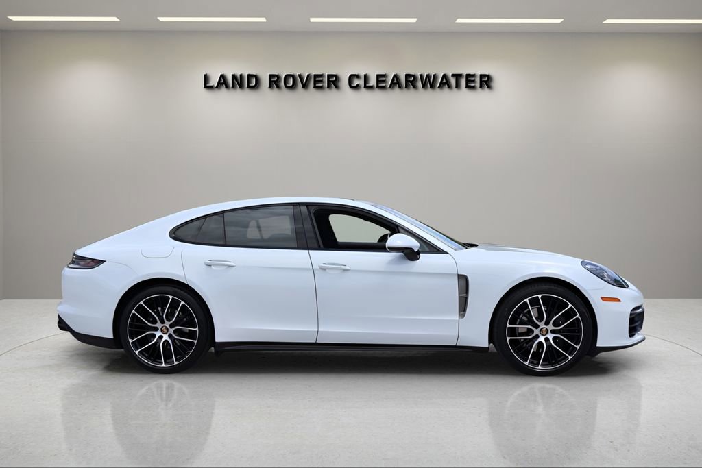 Used 2022 Porsche Panamera Platinum Edition image 6