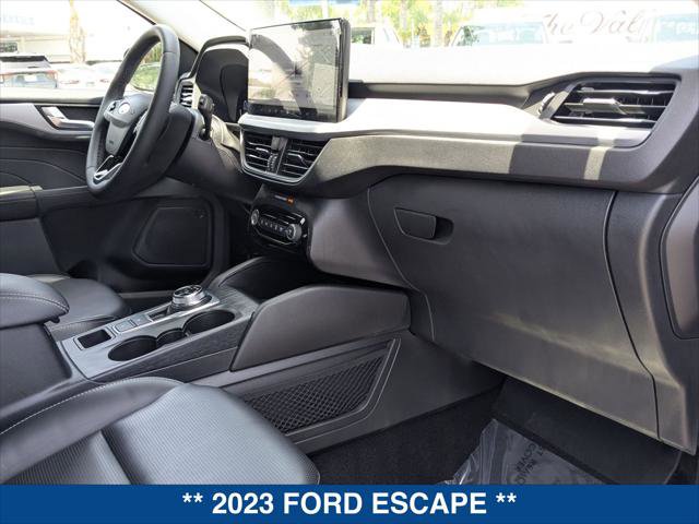 Certified 2023 Ford Escape Platinum AWD/4WD image 23