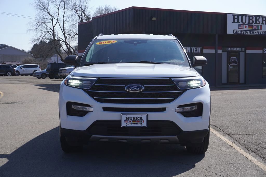 Used 2022 Ford Explorer XLT w/ Equipment Group 202A image 2