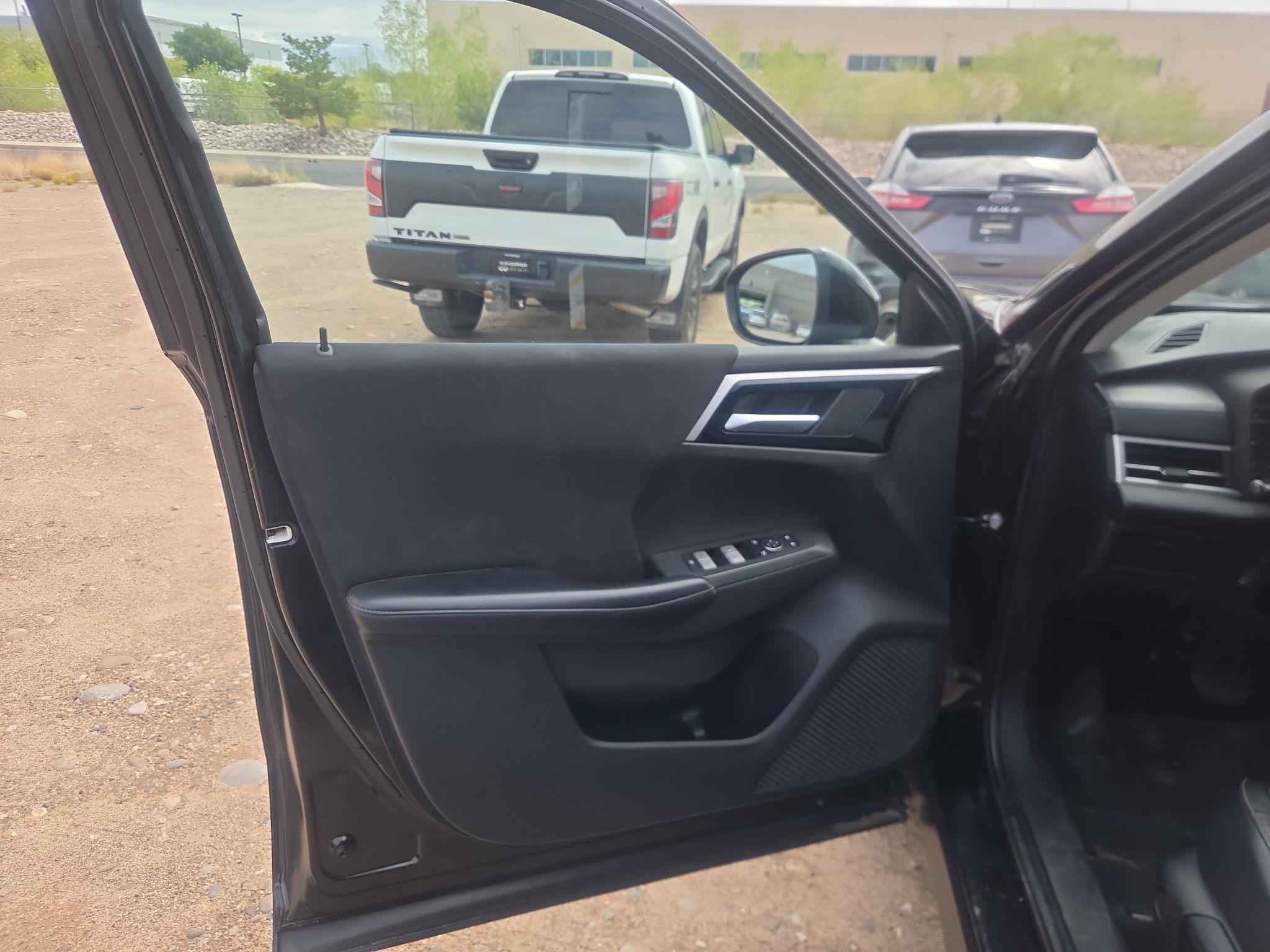 Used 2022 Mitsubishi Outlander ES AWD/4WD image 13