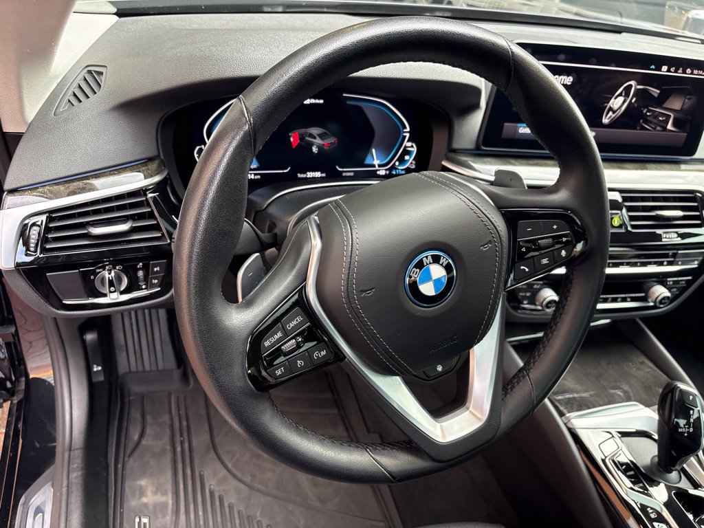 Used 2022 BMW 530e xDrive w/ Convenience Package AWD/4WD image 14