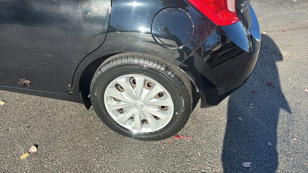 Used 2015 Nissan Versa Note SV image 9