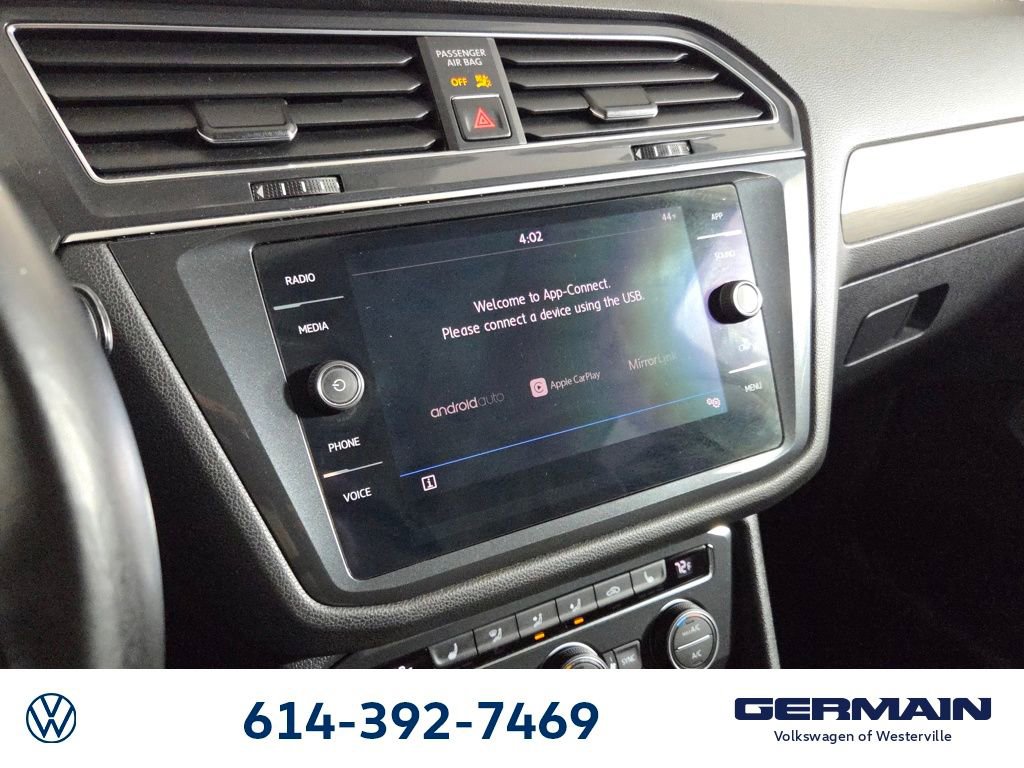 Used 2018 Volkswagen Tiguan SE w/ Panoramic Sunroof Package image 25
