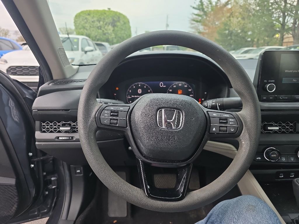 Certified 2025 Honda Accord SE image 14