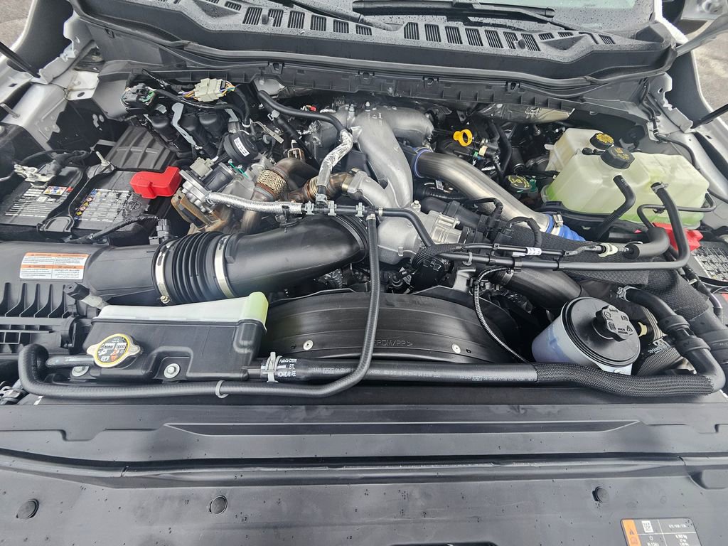 New 2025 Ford F450 XLT w/ XLT Value Package image 30
