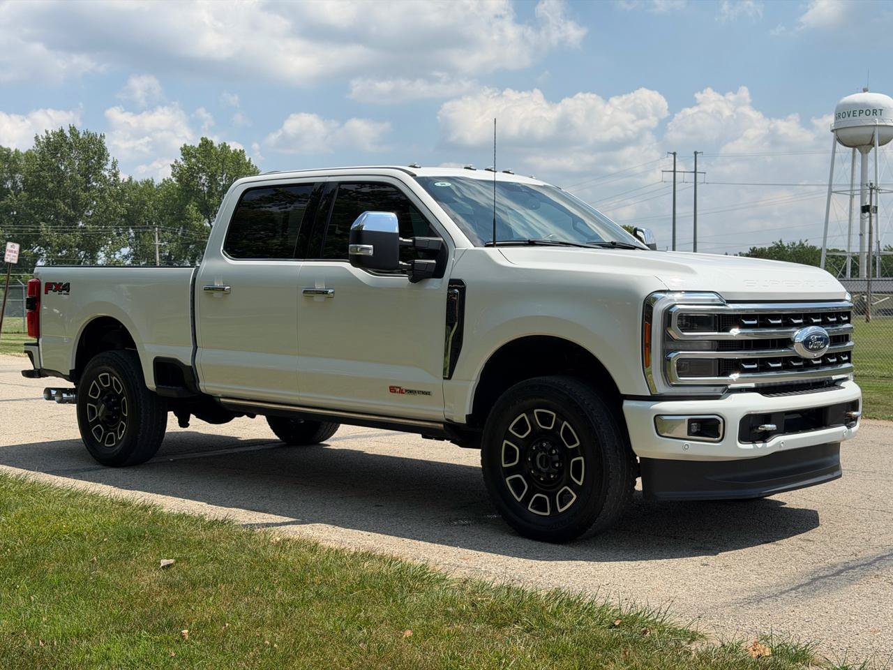 Used 2023 Ford F350 Platinum w/ FX4 Off-Road Package AWD/4WD image 8