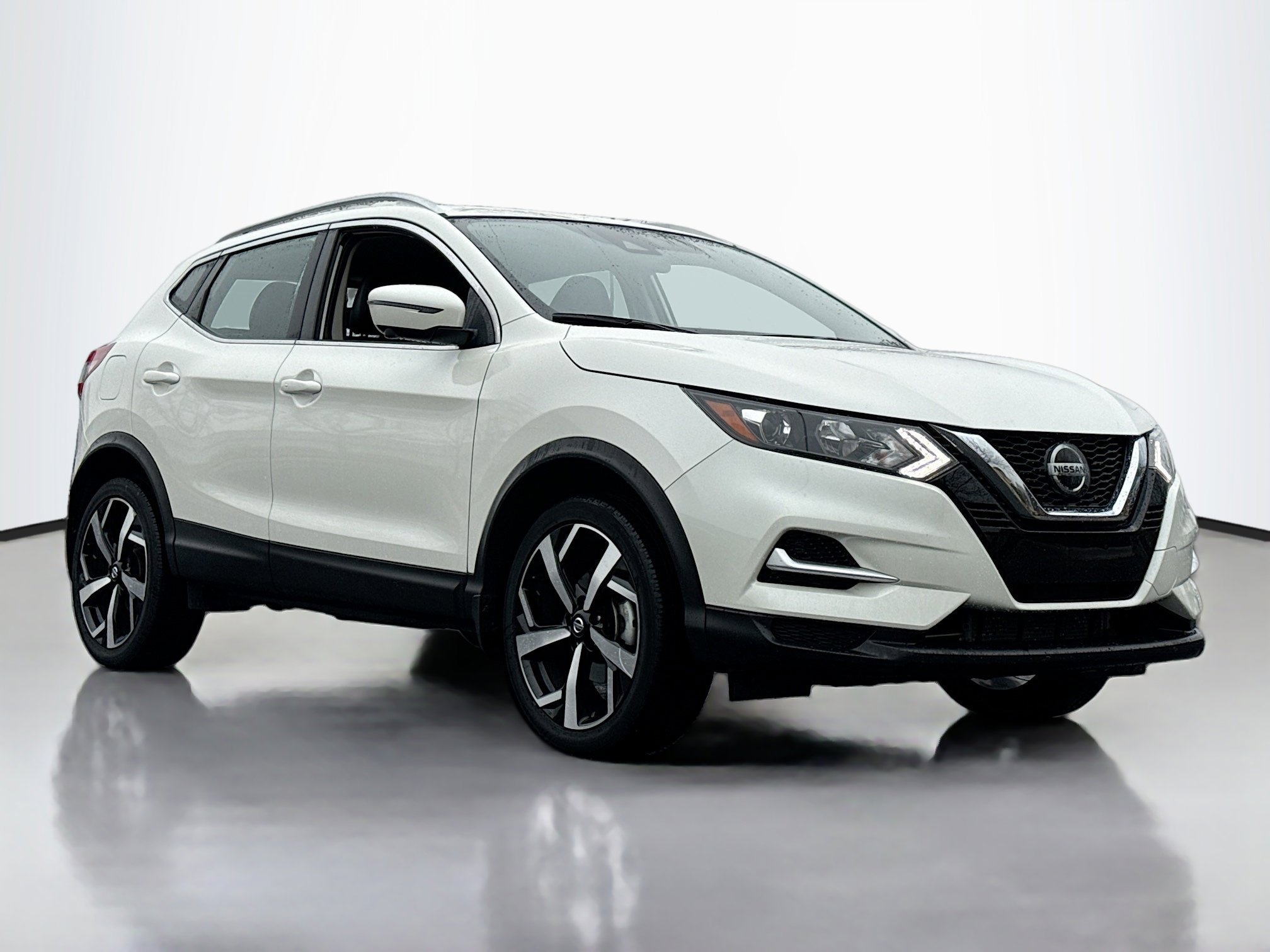 Used 2022 Nissan Rogue Sport SL