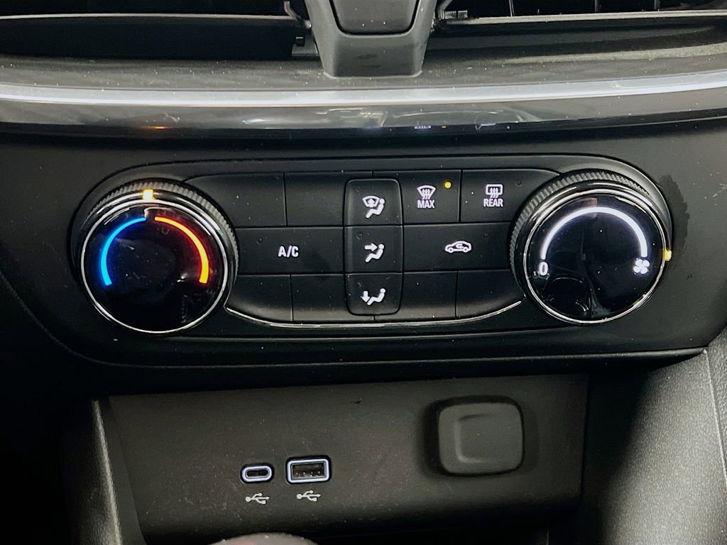 Used 2024 Buick Encore GX Preferred image 15