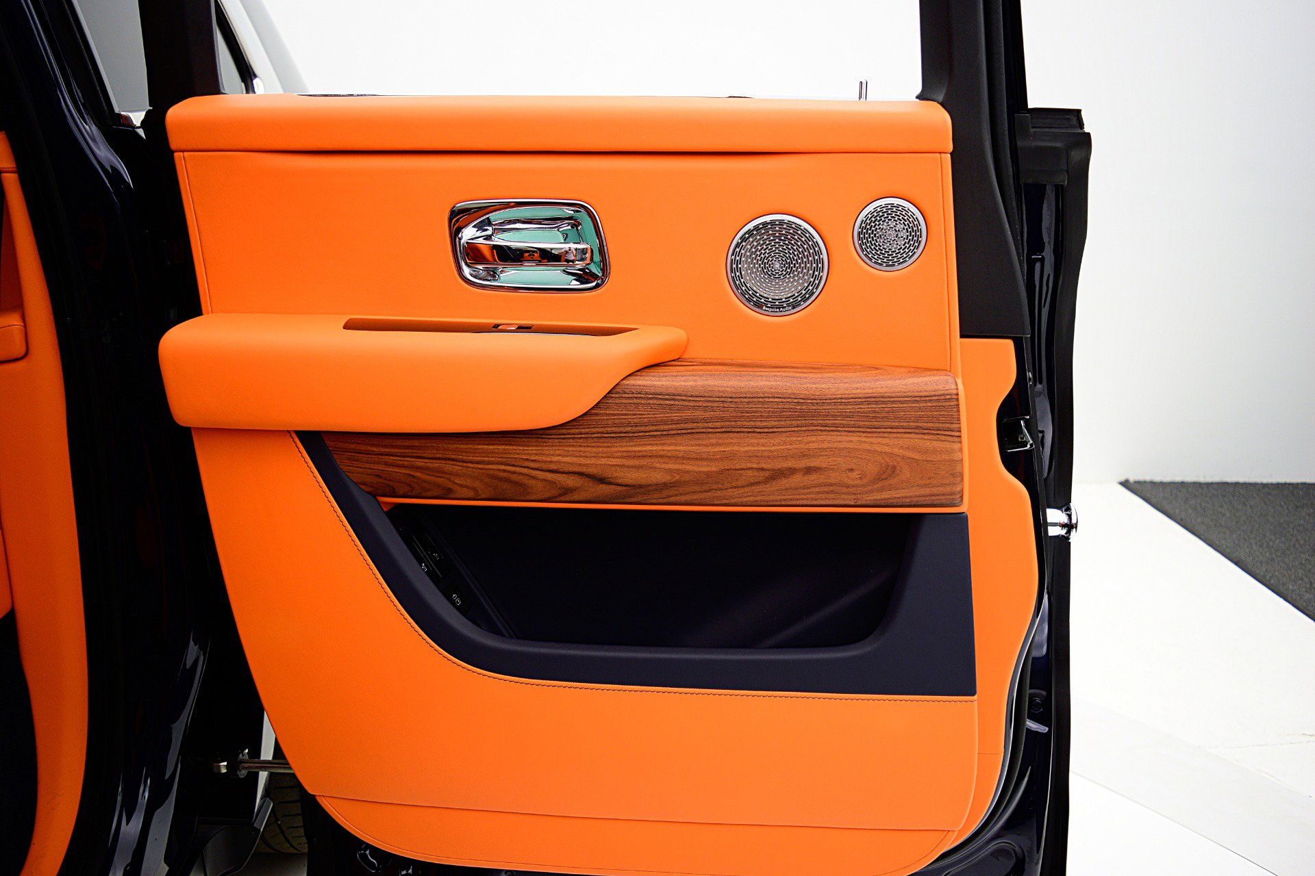 Used 2025 Rolls-Royce Cullinan image 45