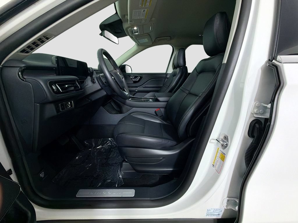 Used 2026 Lincoln Aviator 2WD image 21