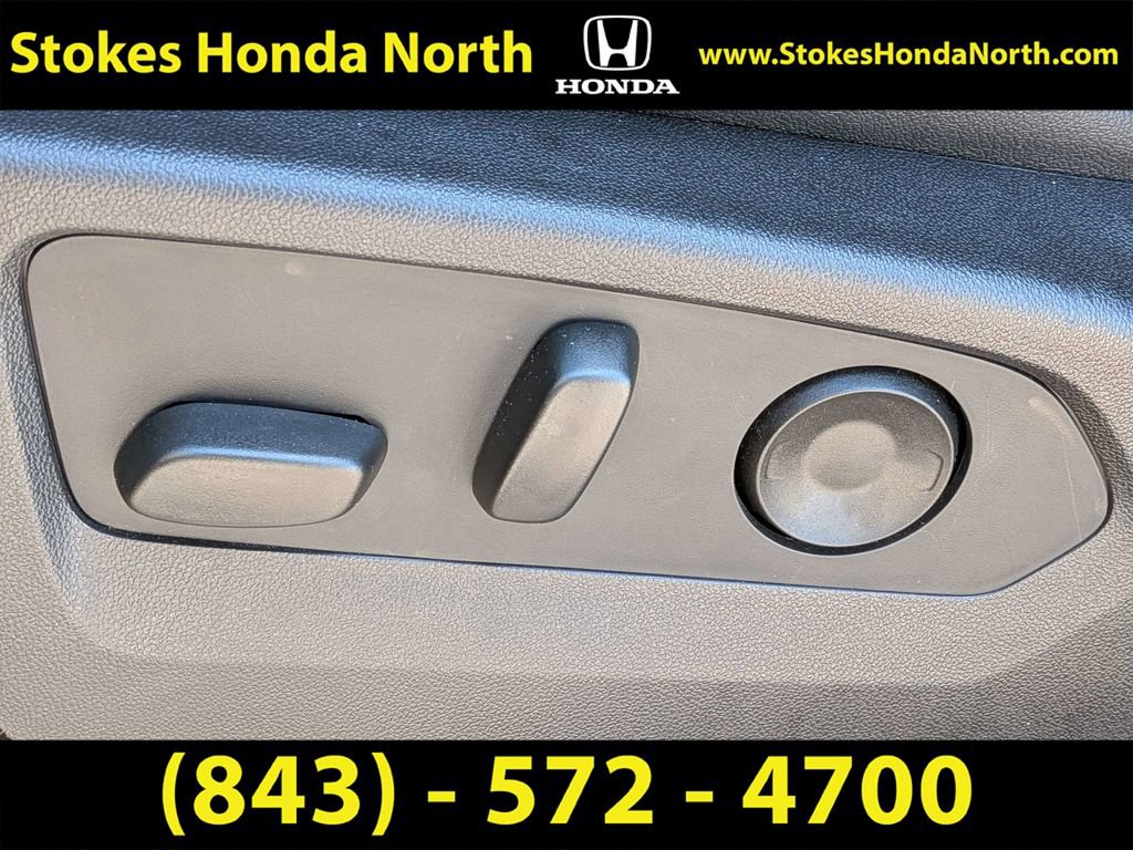 Used 2026 Chevrolet Colorado ZR2 w/ Technology Package AWD/4WD image 22