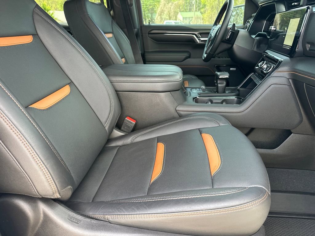 Used 2024 GMC Sierra 1500 AT4 w/ Technology Package image 14