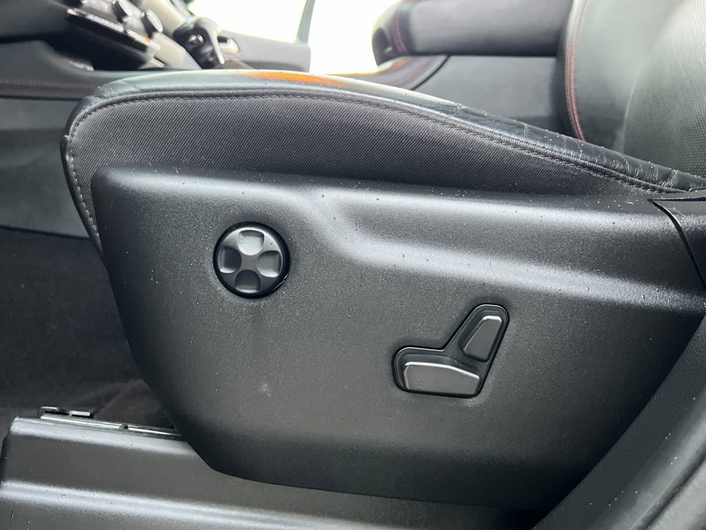 Used 2024 Dodge Durango GT image 16