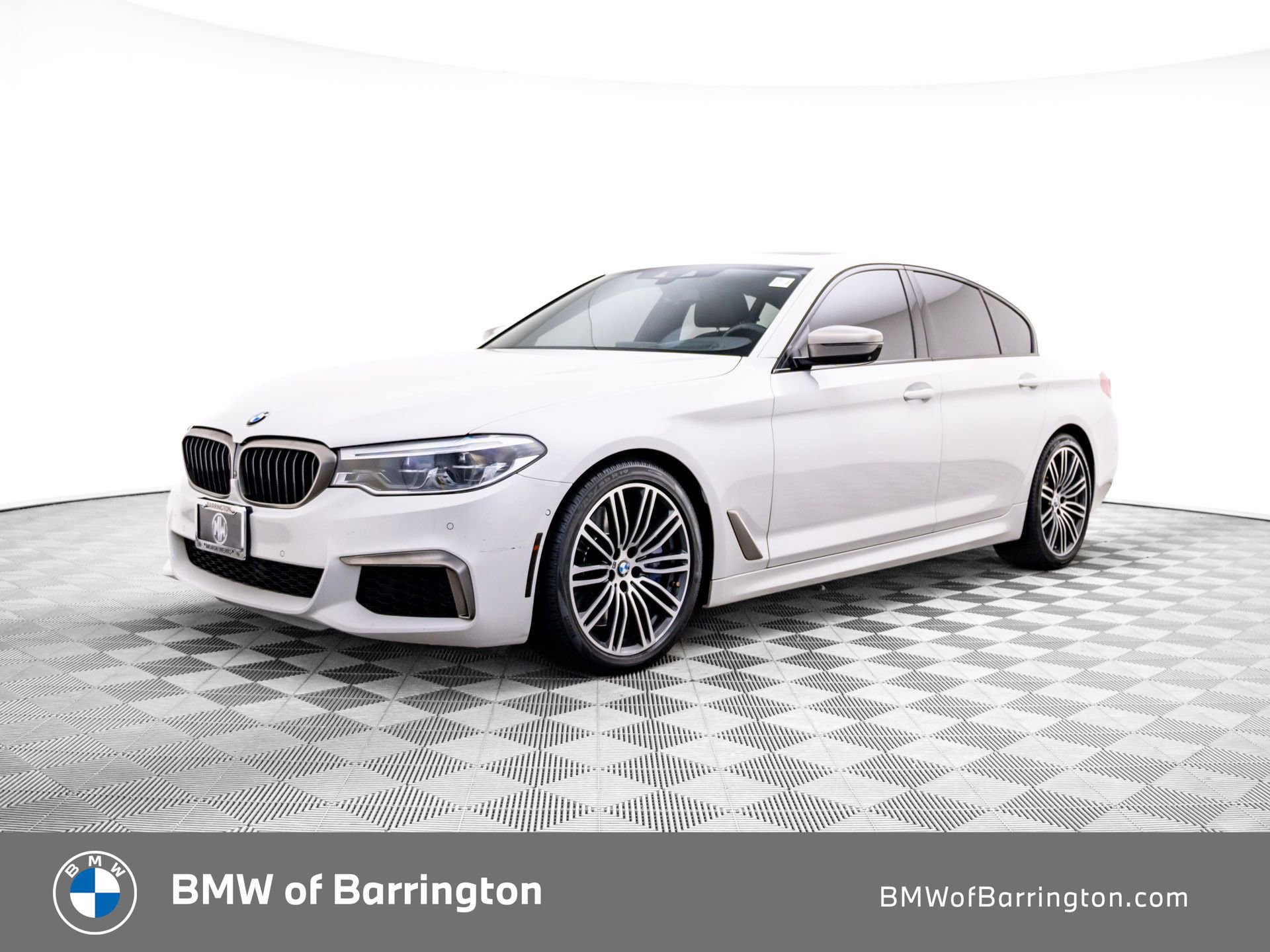 Used 2019 BMW M550i xDrive image 1