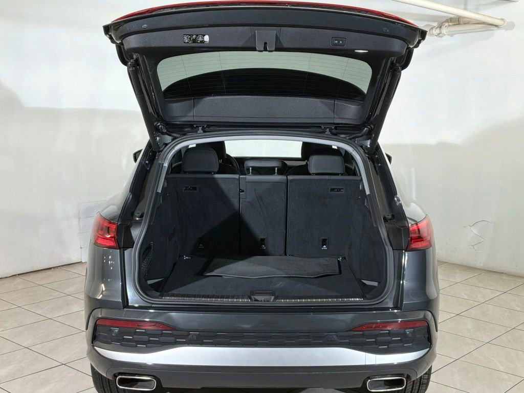 Certified 2025 Audi Q5 Premium w/ Convenience Package image 24
