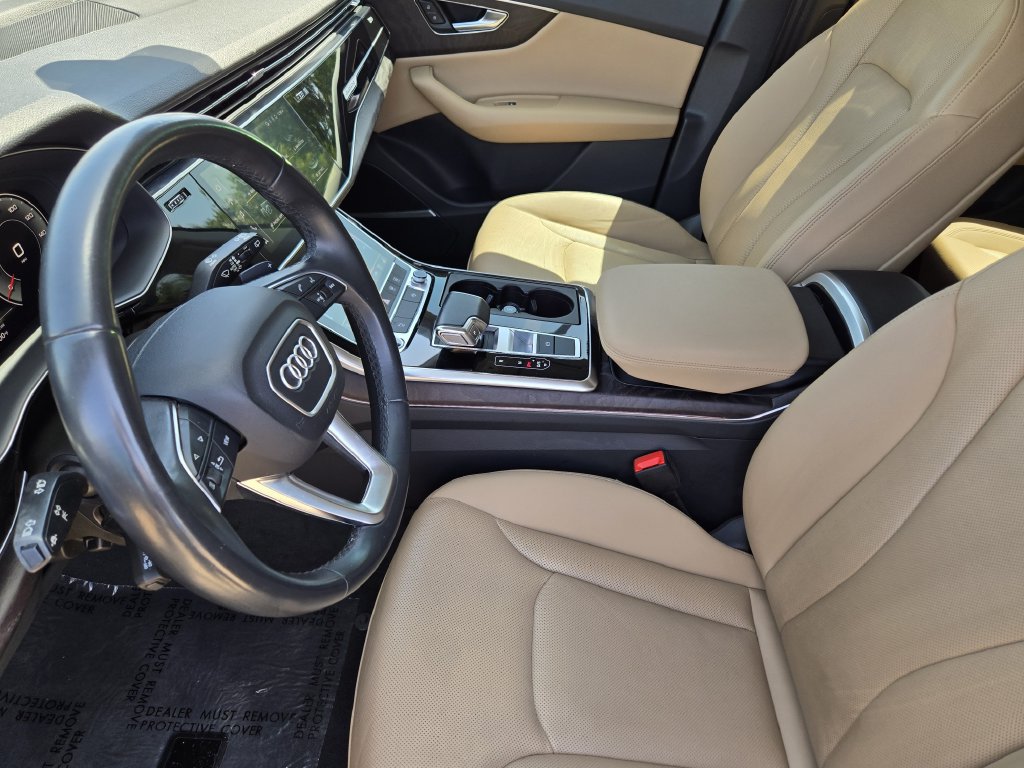 Used 2021 Audi Q8 Premium Plus w/ Premium Plus Package AWD/4WD image 17
