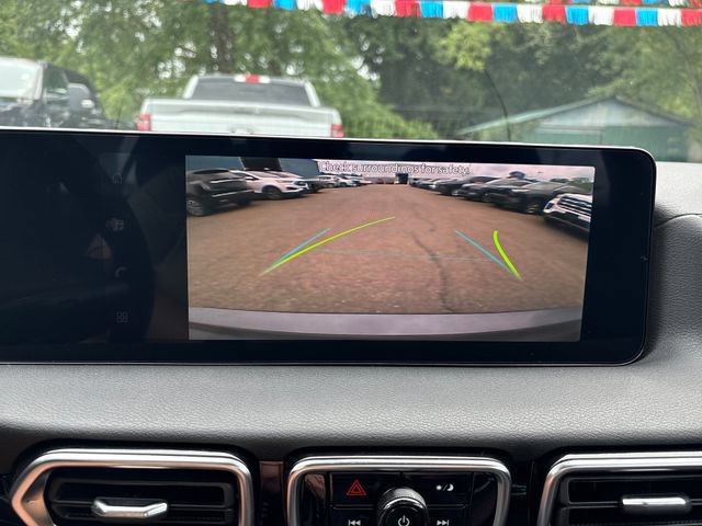 Used 2026 Nissan Sentra SR w/ Floor Mat Package FWD image 15