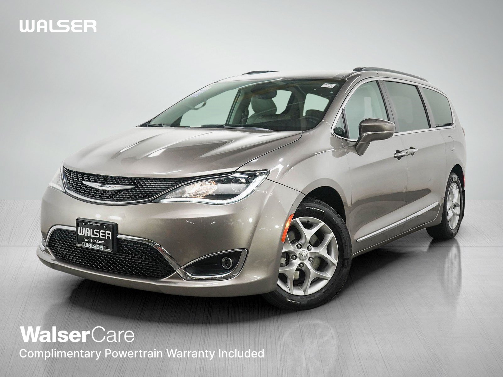Used 2017 Chrysler Pacifica Touring-L w/ Tire & Wheel Group