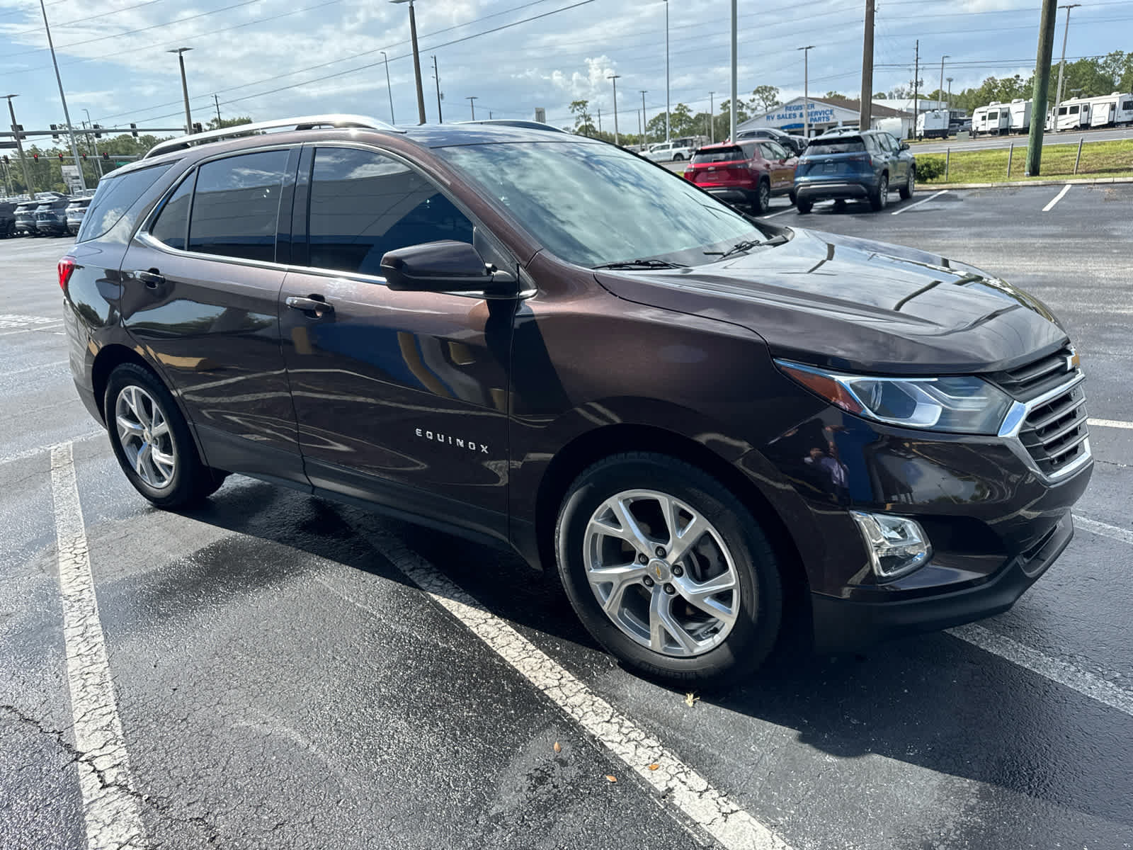 Used 2020 Chevrolet Equinox LT FWD image 2