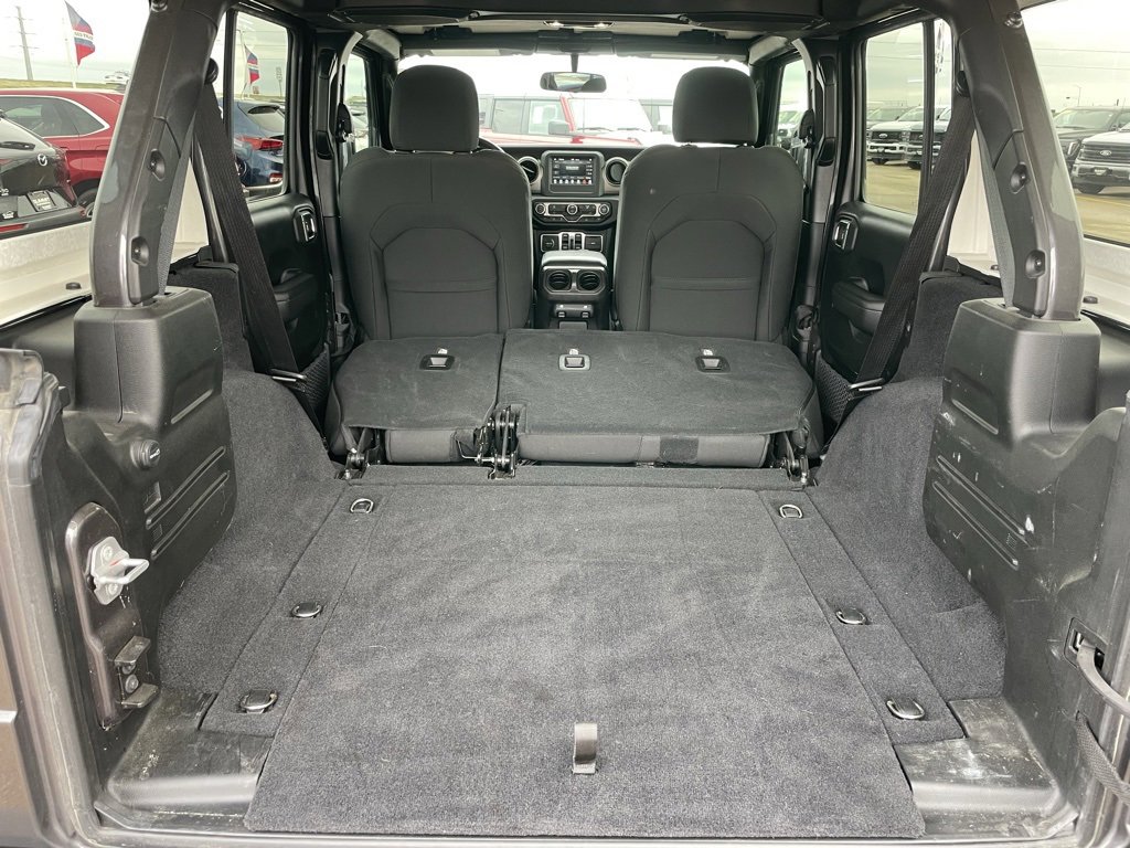Used 2021 Jeep Wrangler Unlimited Sport image 29
