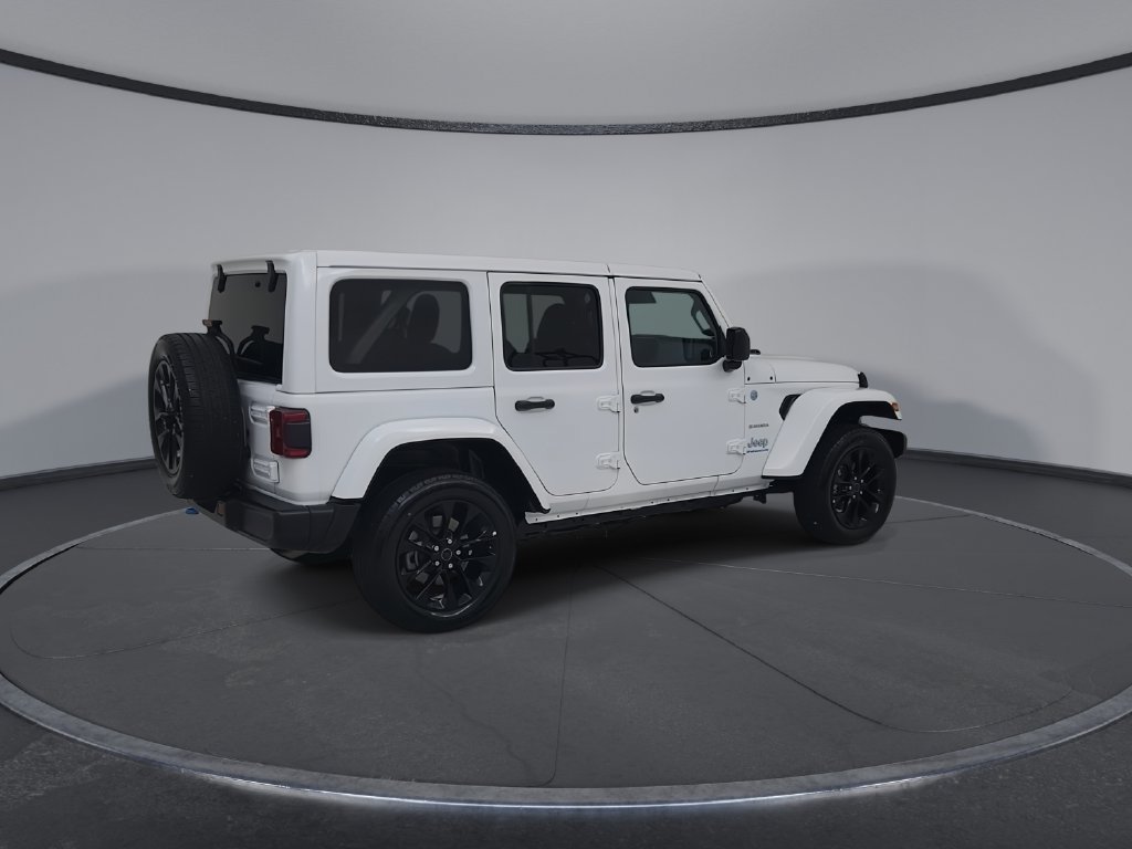 Certified 2024 Jeep Wrangler Unlimited Sahara AWD/4WD image 16