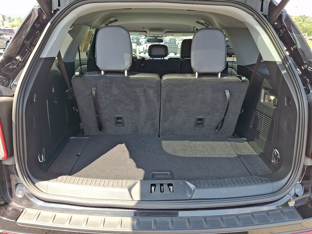 Certified 2023 Ford Explorer XLT w/ Equipment Group 202A AWD/4WD image 27