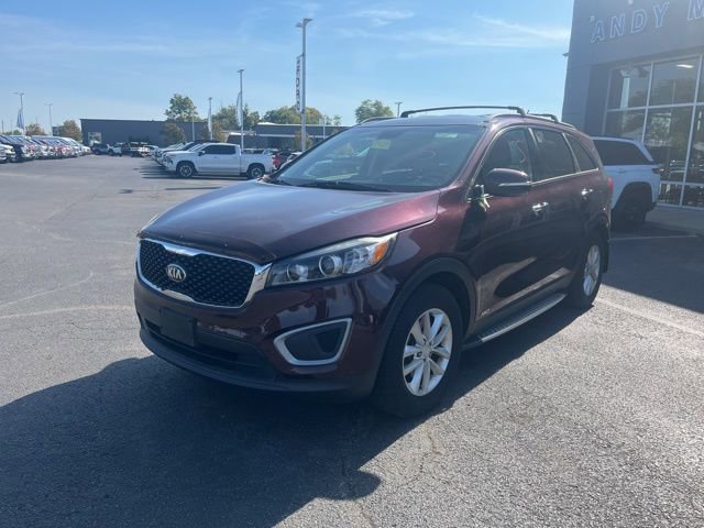 Used 2016 Kia Sorento LX image 2