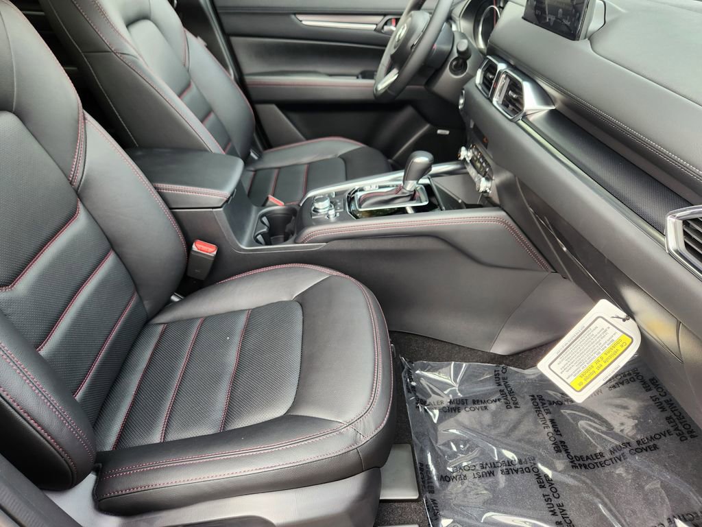 New 2025 MAZDA CX-5 Carbon Edition image 17