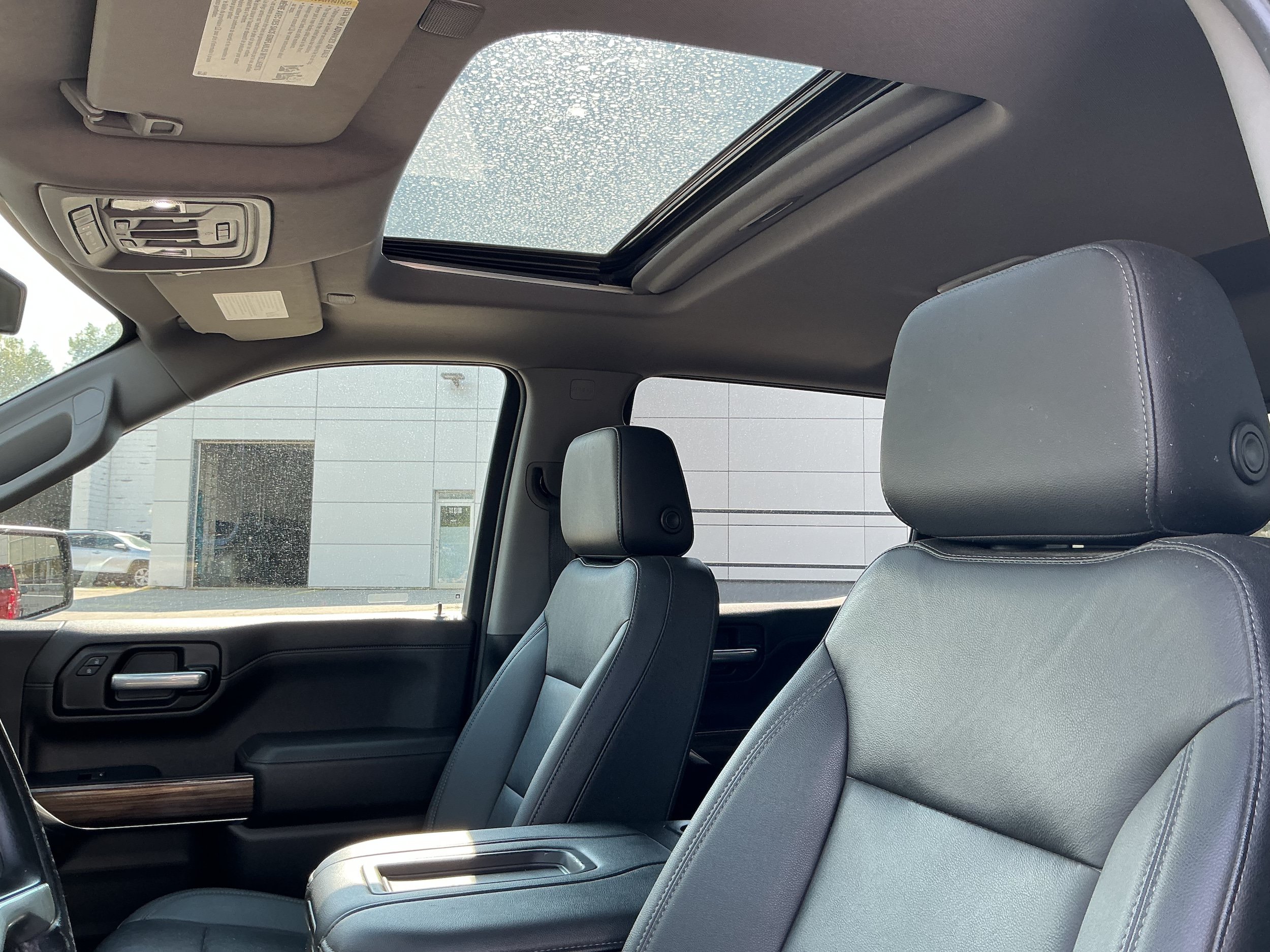 Certified 2021 Chevrolet Silverado 1500 LT Trail Boss w/ Convenience Package II AWD/4WD image 6