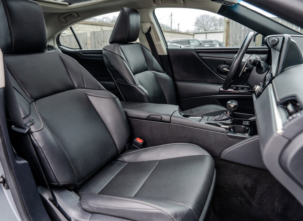 Used 2023 Lexus ES 350 Luxury w/ Premium Package image 31