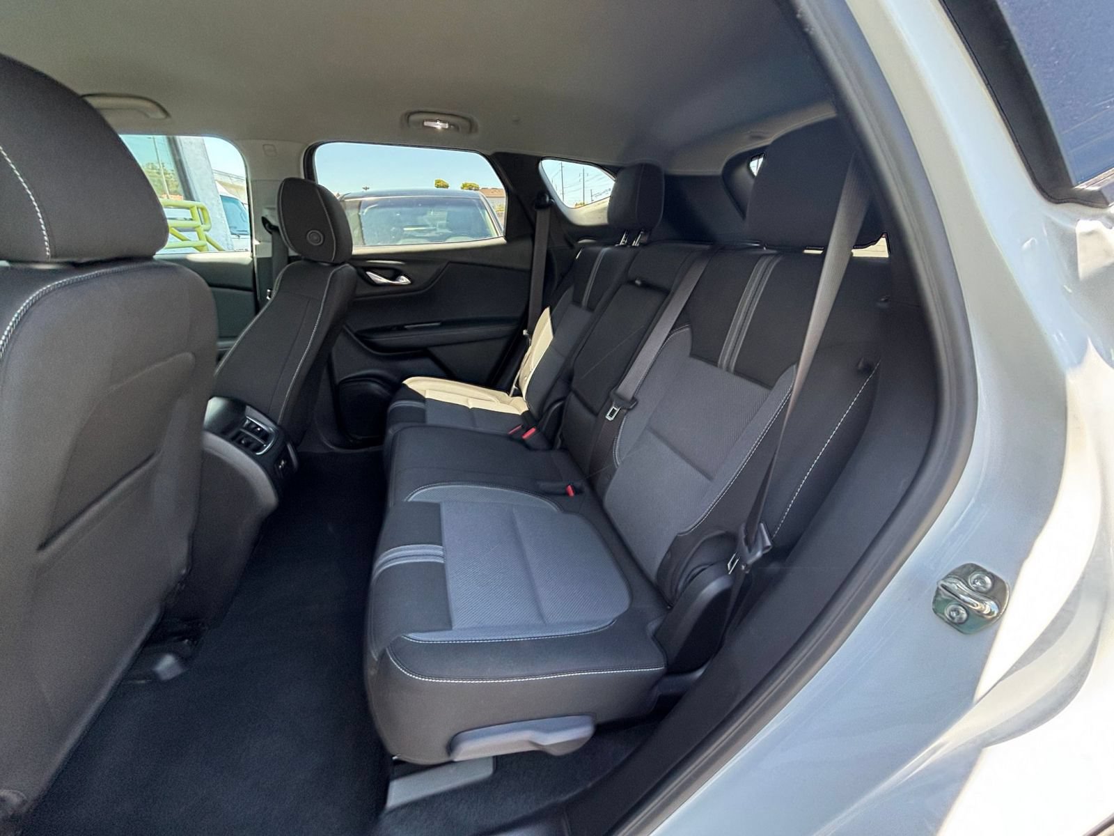 Used 2025 Chevrolet Blazer LT FWD image 38