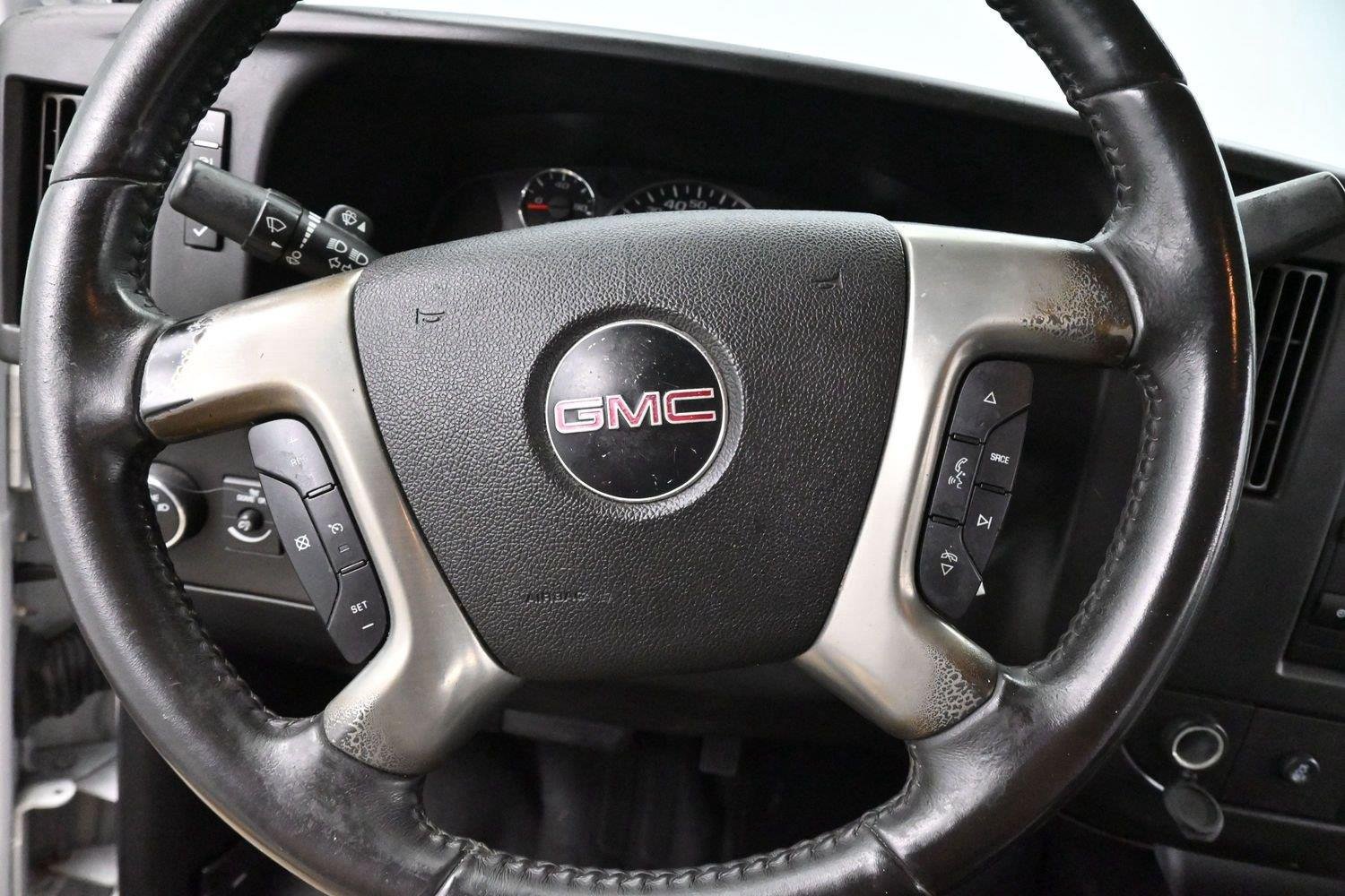 Used 2018 GMC Savana 2500 w/ Enhanced Convenience Package RWD image 19