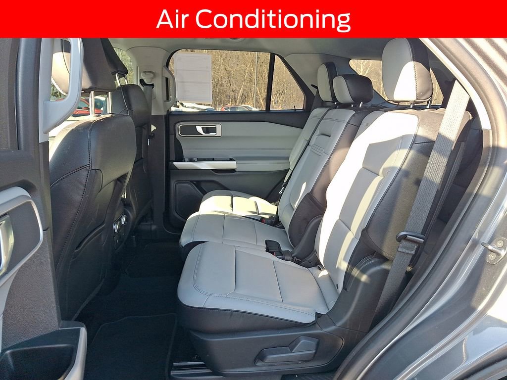 Certified 2021 Ford Explorer XLT w/ Equipment Group 202A image 10
