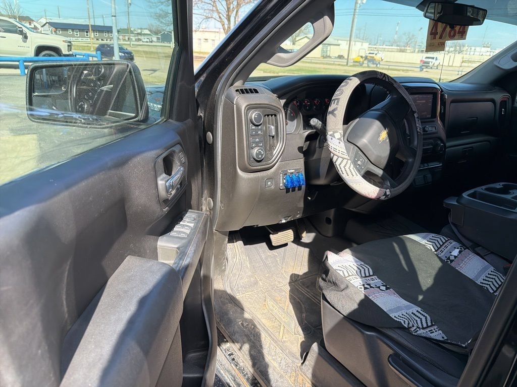 Used 2022 Chevrolet Silverado 1500 Custom AWD/4WD image 22