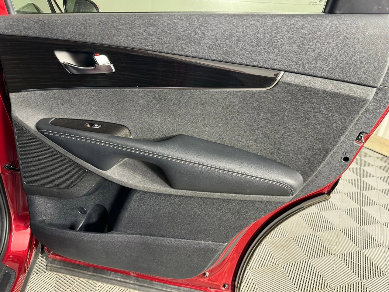 Used 2020 Kia Sorento EX image 27