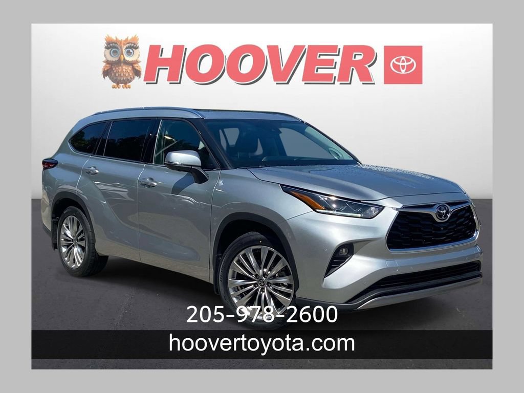 Used 2025 Toyota Highlander Platinum AWD/4WD 360° Tour