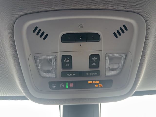 Used 2020 Chevrolet Traverse Premier w/ Redline Edition FWD image 21