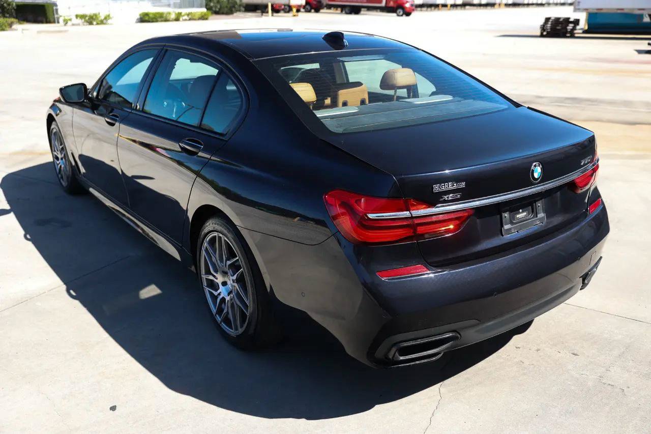 Used 2016 BMW 750i xDrive AWD/4WD image 7