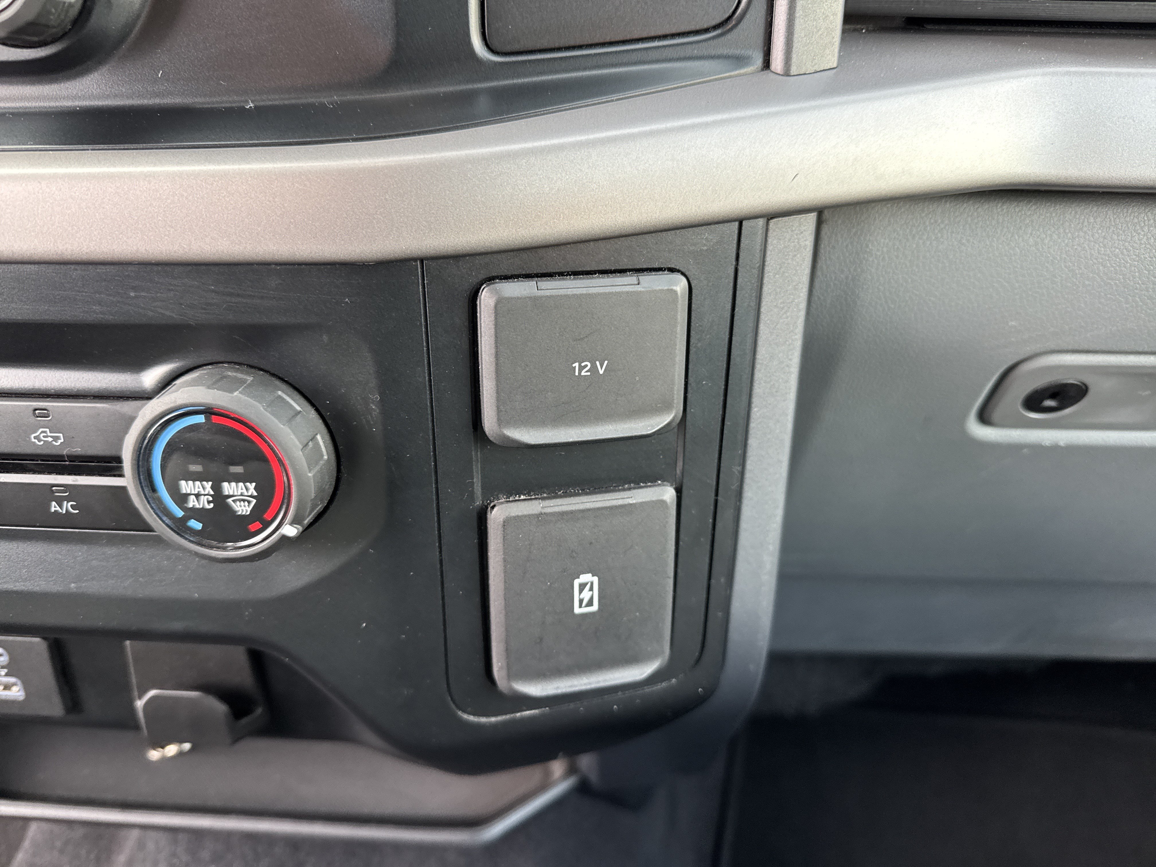 Used 2023 Ford F150 XLT w/ XTR Package AWD/4WD image 40