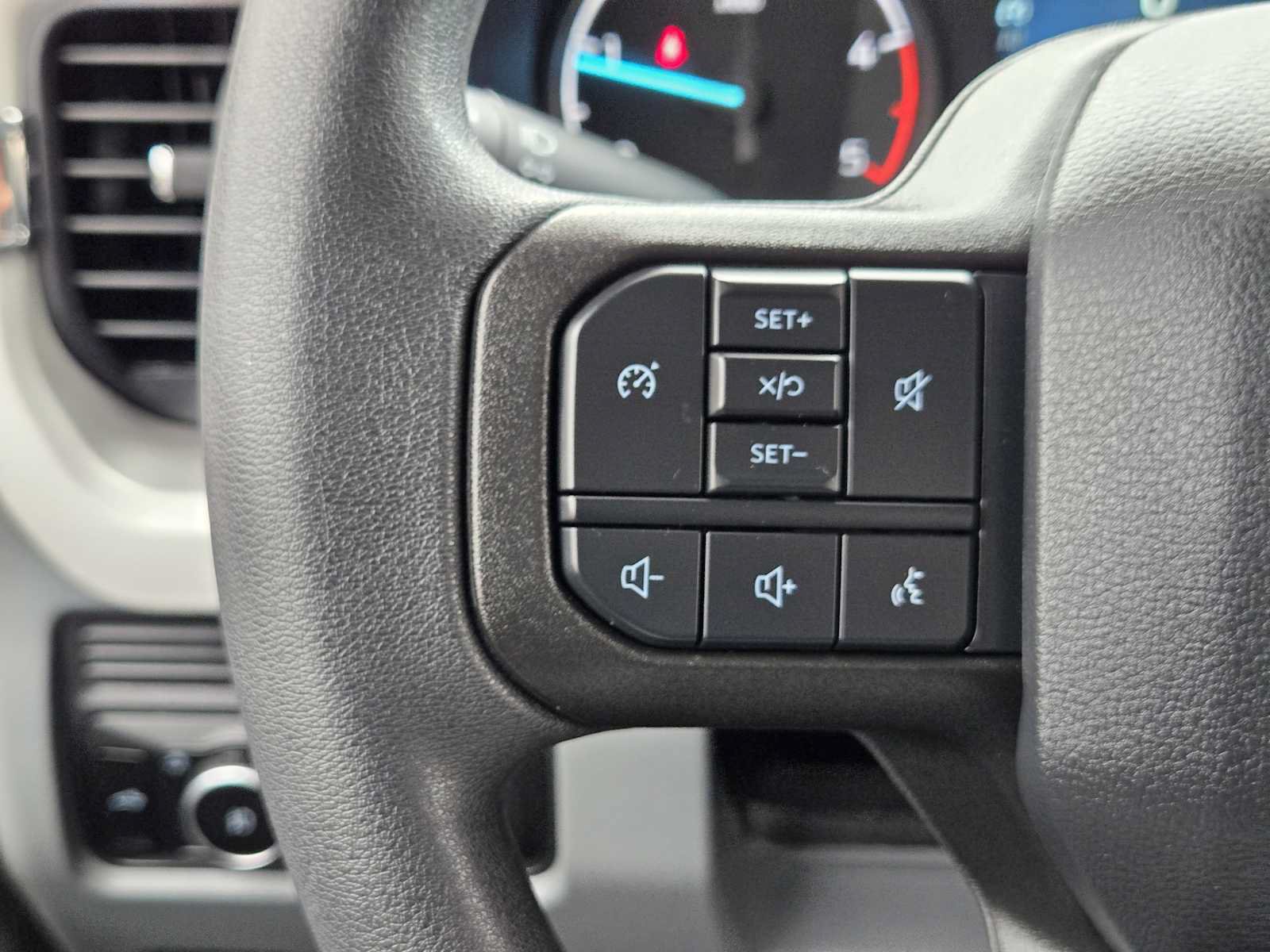 Used 2025 Ford F250 XL w/ STX Appearance Package AWD/4WD image 26